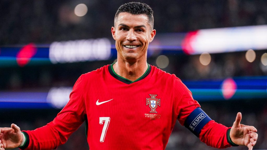 Ronaldo nhiều năm liền là cầu thủ có thu nhập cao nhất thế giới
